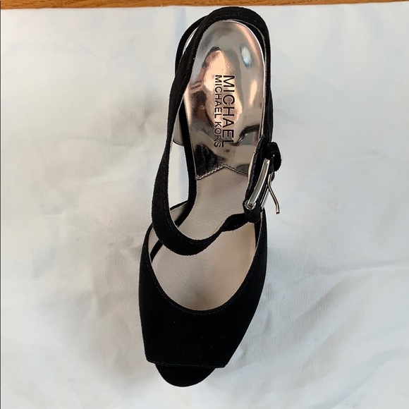 MICHAEL Michael Kors platform heel (5”) - Picture 3 of 4